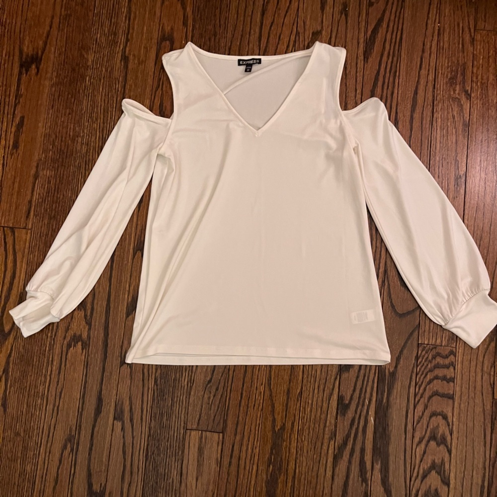 Express Shoulder Cut-Out Shirt